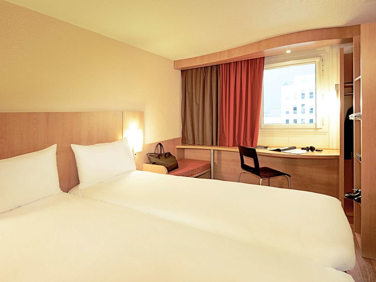 Ibis Loriol Le Pouzin Hotel Exterior photo