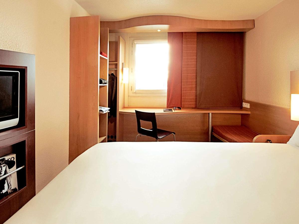 Ibis Loriol Le Pouzin Hotel Exterior photo